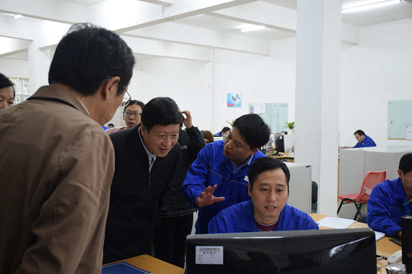 工信部及省市區各級領導蒞臨我公司考察、參觀